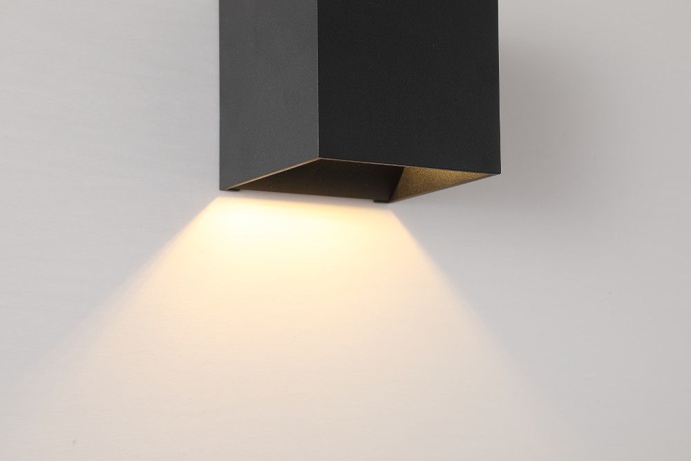 Aufputz-Spot Newton Up & Down Schwarz Searchlight 5053423285207