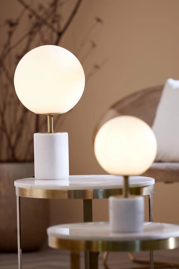 Design-Tischleuchte Medina weiß mit gold 47cm Light & Living 8717807650902
