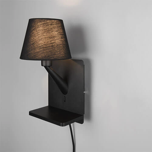 Schlankes Nachtlicht Comfort schwarz - mit USB Trio 4017807614763