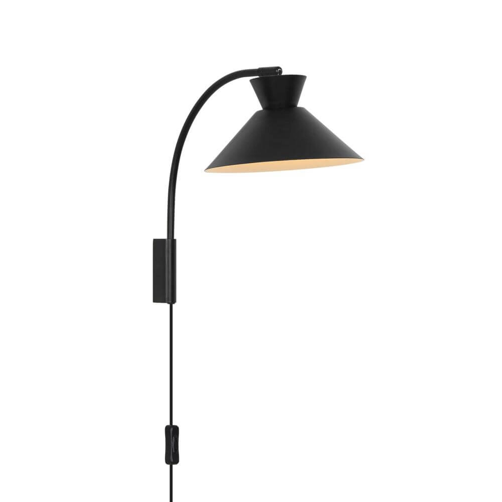 Schlanke Wandleuchte Dial schwarz