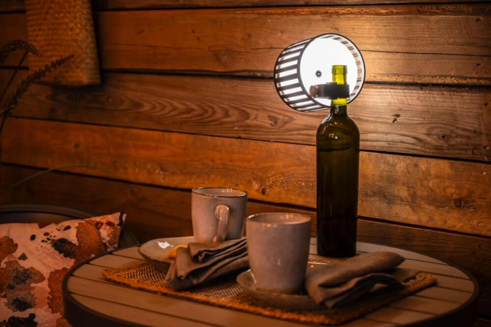 Einzigartige Tischlampe Bottle schwarz wiederaufladbar KonstSmide 7318308377520