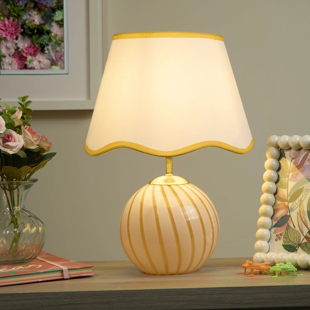 Schöne Tischlampe Celine gelb Searchlight 5053423305967