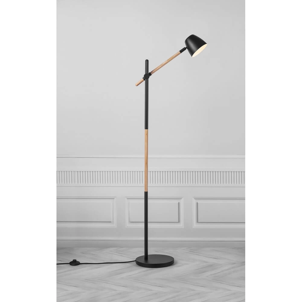 Stehlampe Theo schwarz mit Holz Nordlux 5704924005701