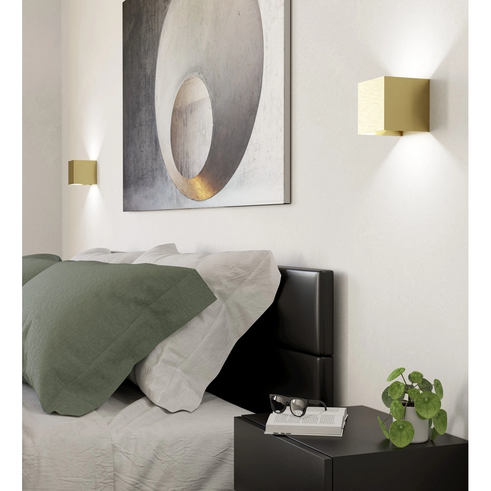 LED-Wandspot Valmontone Oben & Runter – Gebürstetes Gold Eglo 9008606315987