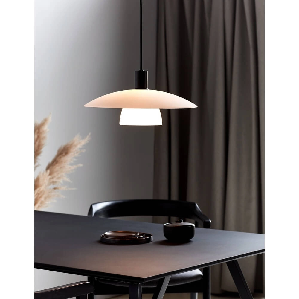 Moderne Pendelleuchte Verona Schwarz-Weiß Nordlux 5704924001635