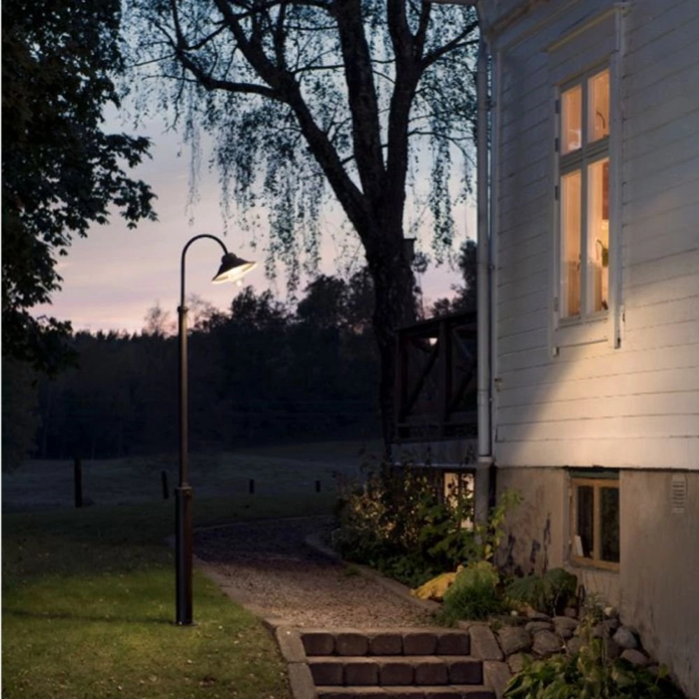LED-Außenleuchte Vega 8W - 3000k - 240 cm Matt Black KonstSmide 7318305637504
