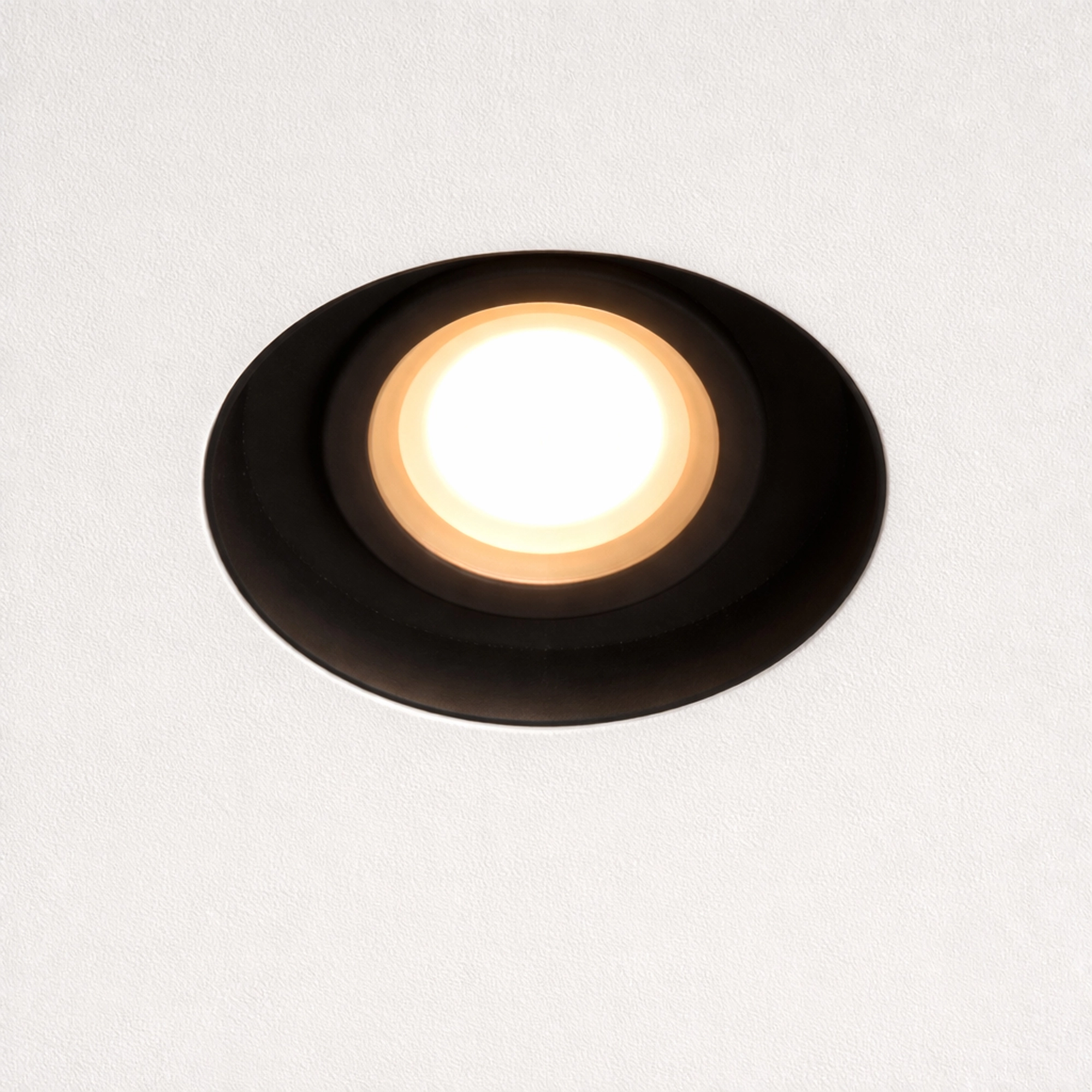 Eingelassener Stuckfleck Vela Schwarz