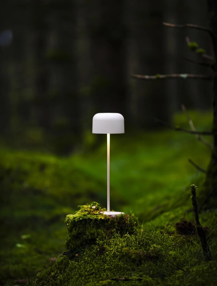Weiße Tischlampe Lille wiederaufladbar KonstSmide 7318307834253