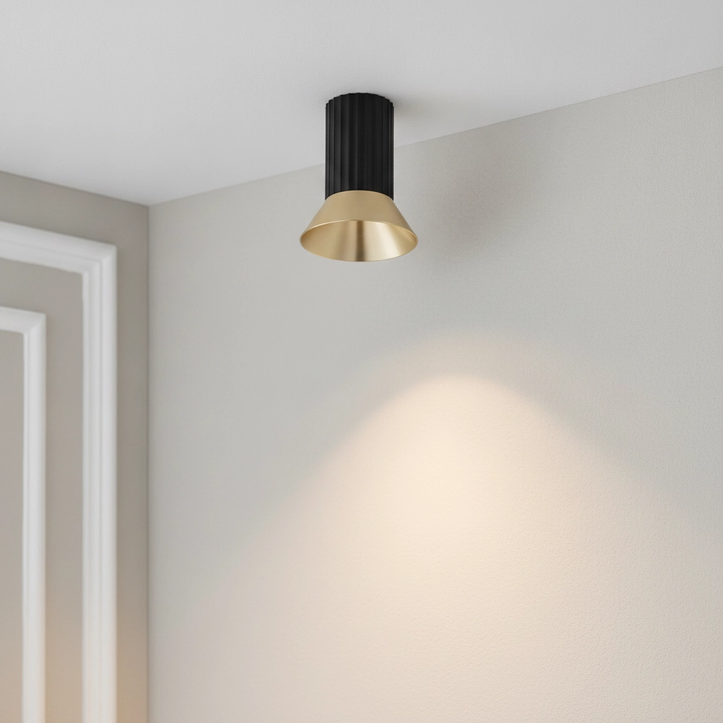 Deckenstrahler Luvia schwarz mit gold