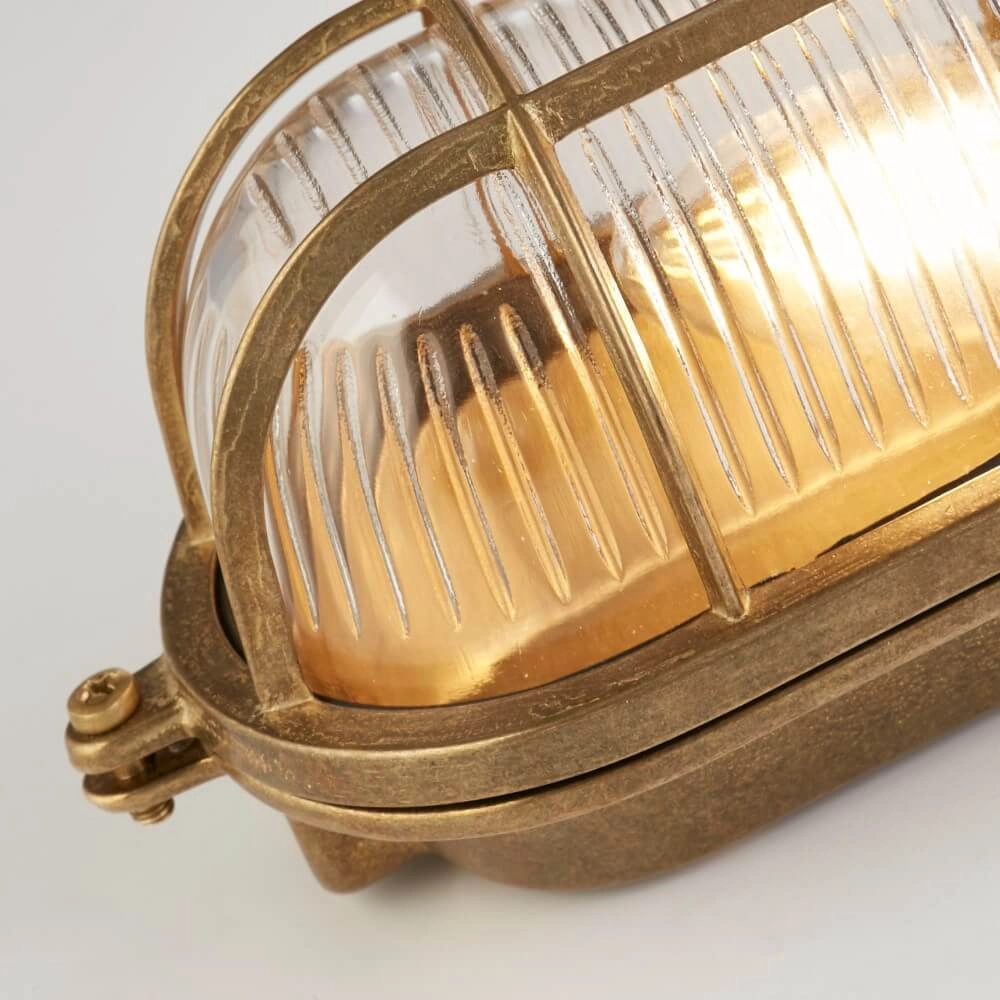 Goldene Wandlampe Bulkhead klassisch Searchlight 5053423244204