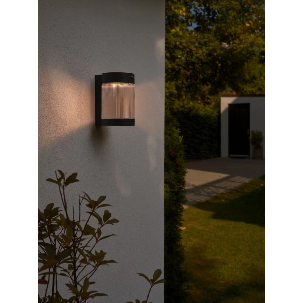 Wandleuchte Coupar Schwarze Solarenergie Nordlux 5704924023439