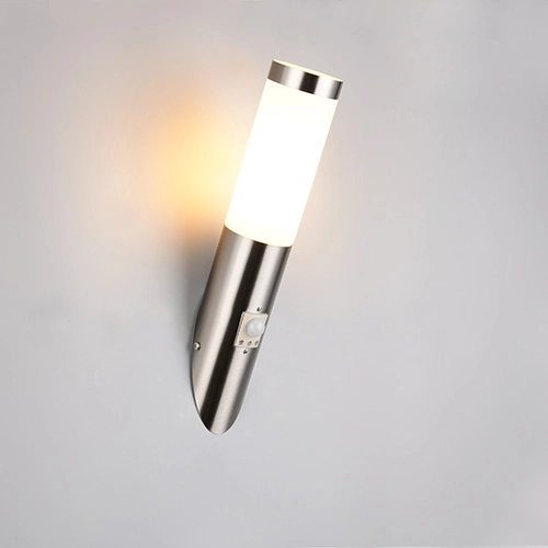Nickel-Wandlampe Trioto mit Sensor