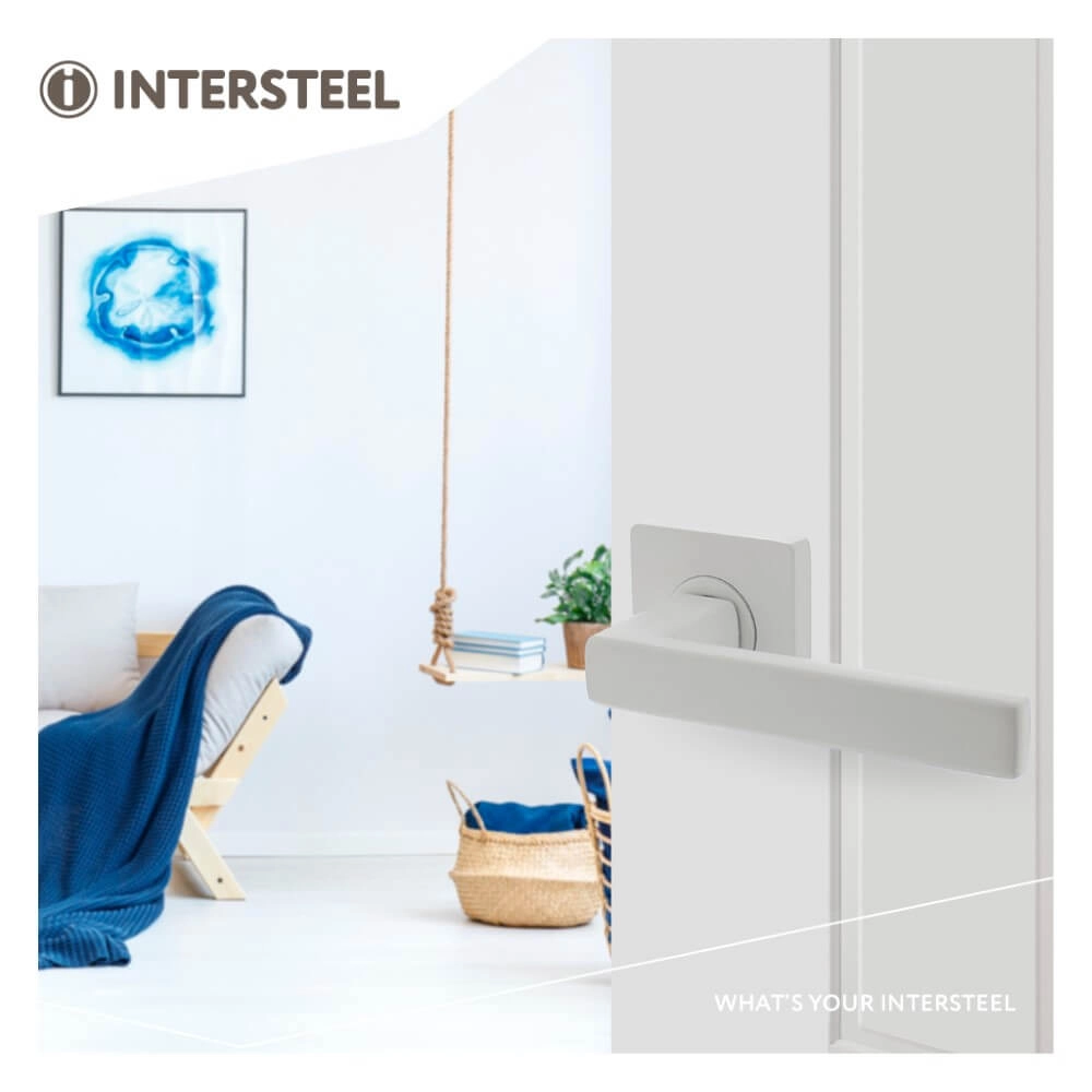 Moderner Türgriff Hera weiß Intersteel 8714186494035