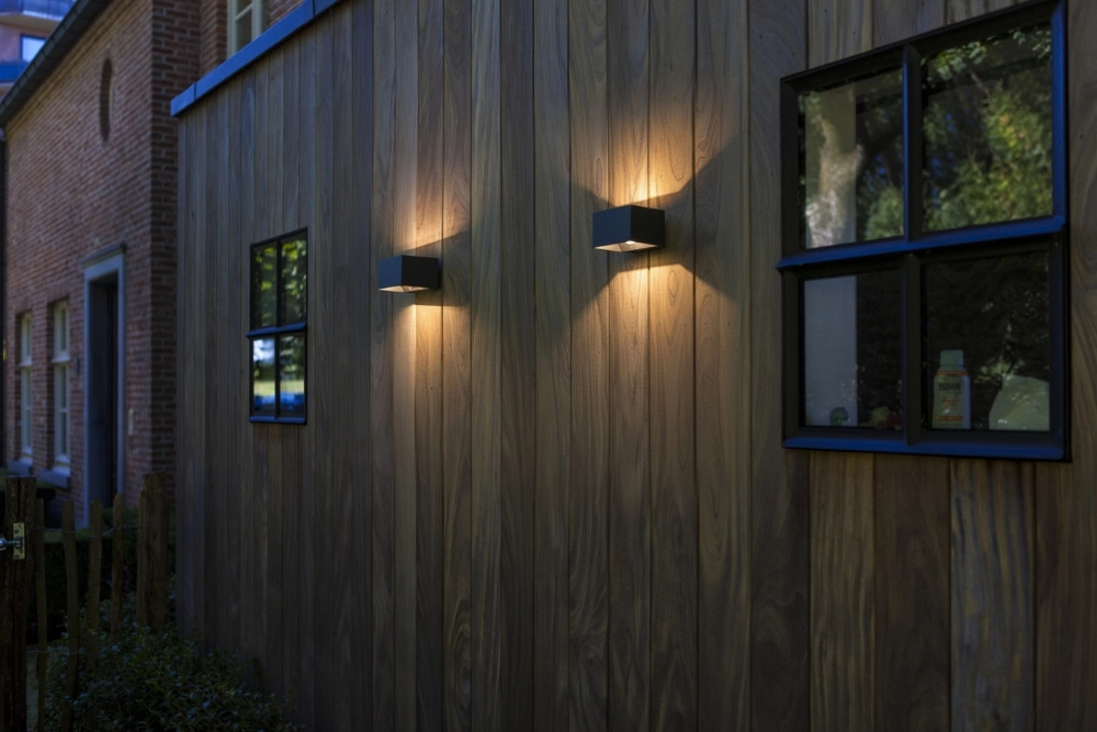 Elegante Wandlampe Gemini Grau mit Sensor Lutec 6939412018171