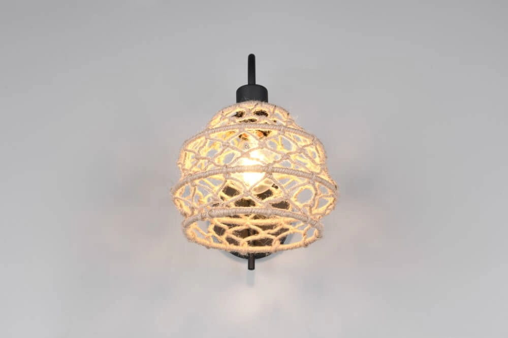 Rattan-Wandleuchte Hive mit schwarz Trio 4017807637212