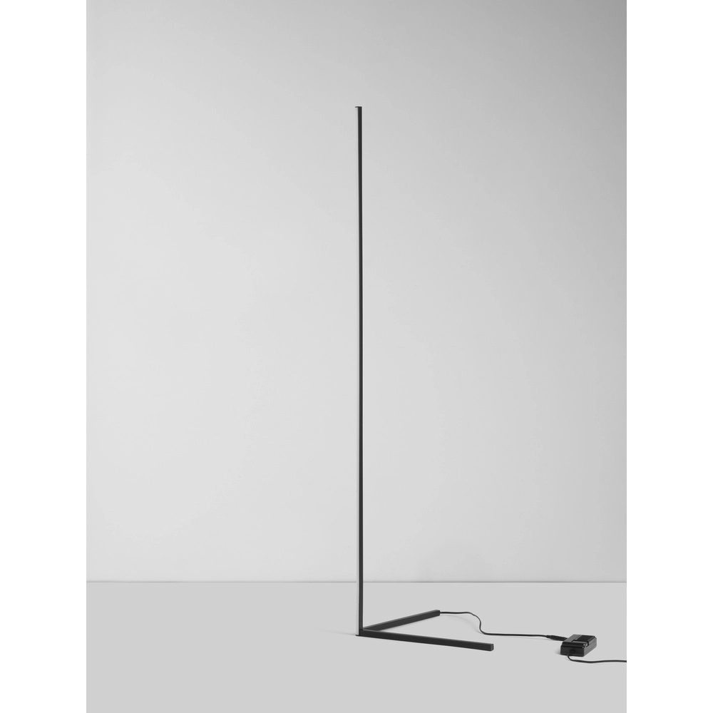 Stehlampe V-Line schwarz Lyora 5212017433404