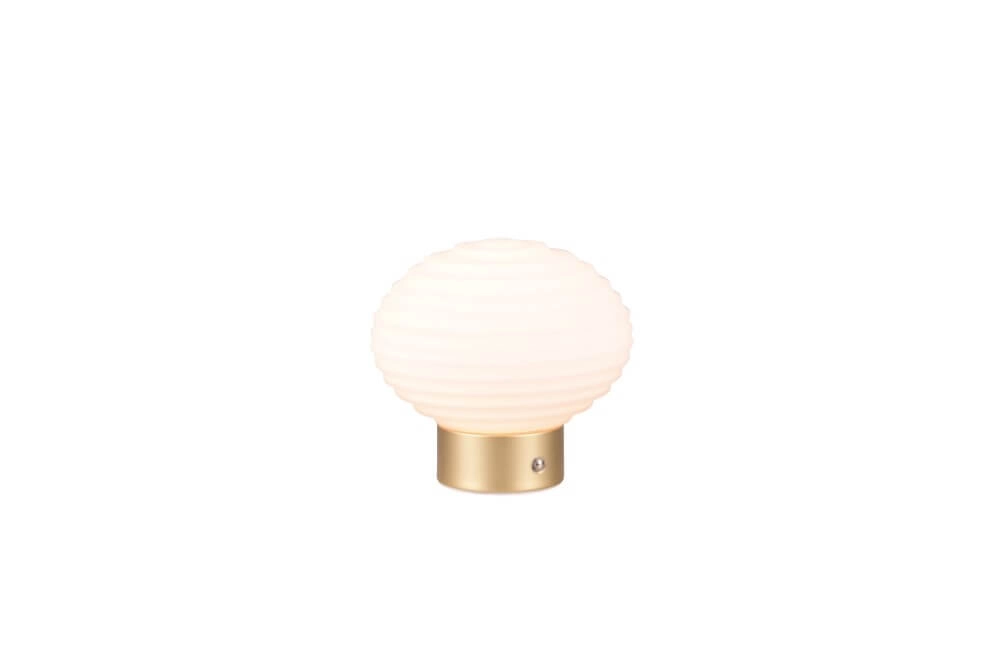 Wiederaufladbare Tischlampe Earl Gold mit weißem Glas Trio 4017807601930
