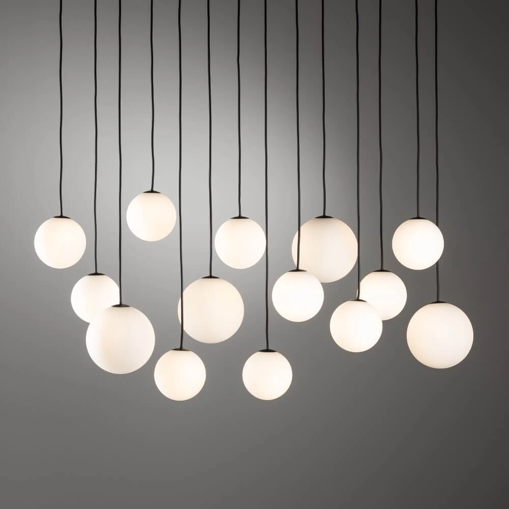 14-flammige Pendelleuchte Snowball schwarz mit weißem Glas Lyora 5903139114080