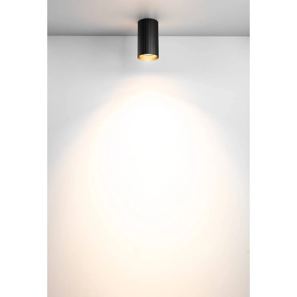 Einzel-Aufbaustrahler Onis schwarz Lyora 4255805301951