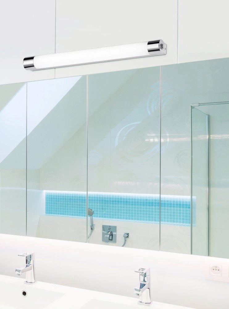 LED-Badezimmerlampe Series 2815 Mit Power Outlet Trio 4017807245950