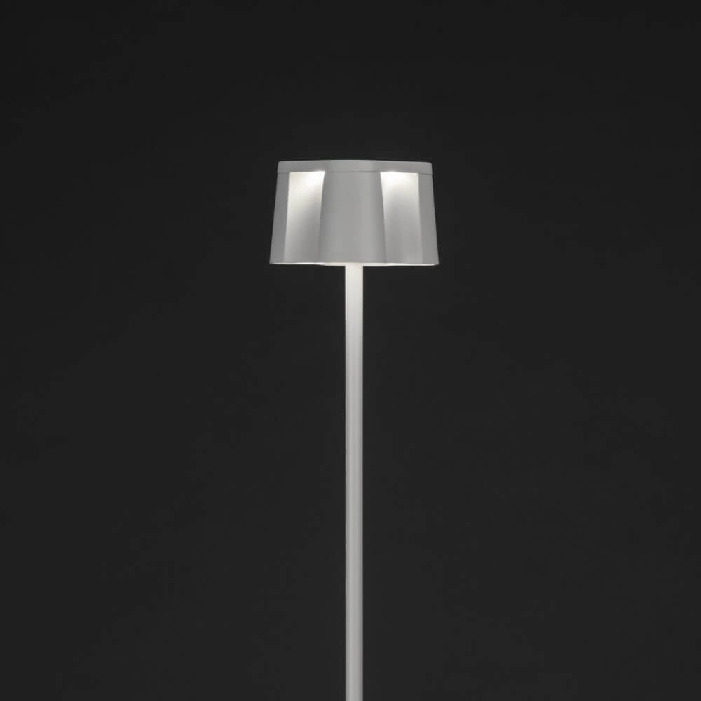Weiße Stehlampe Nice für draußen KonstSmide 7318307831252