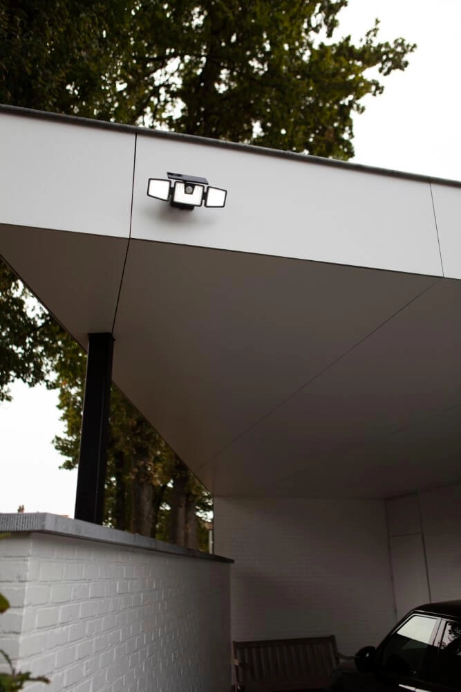 Solar wall lamp Briti 3 black Lutec 6939412015774