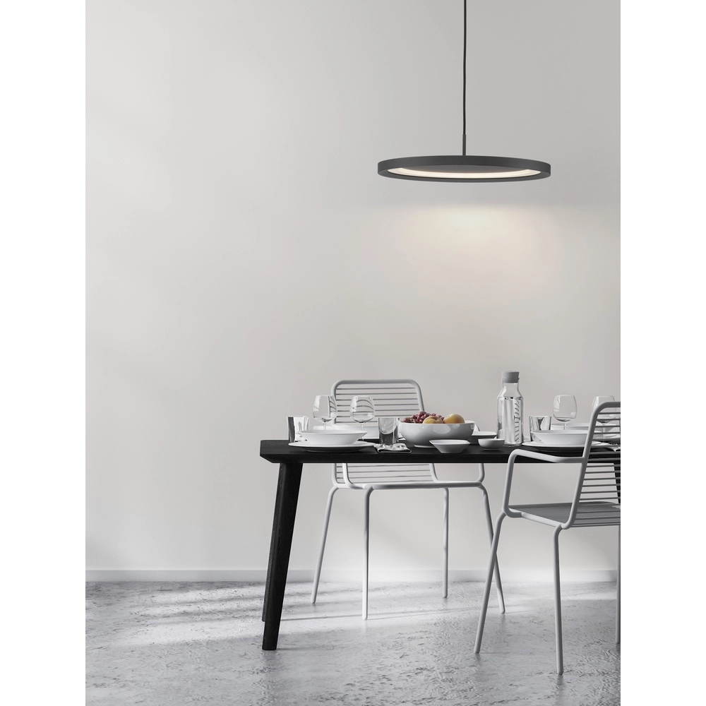 Schlanke Pendelleuchte Andria schwarz Ø 40cm Lyora 5212017432001