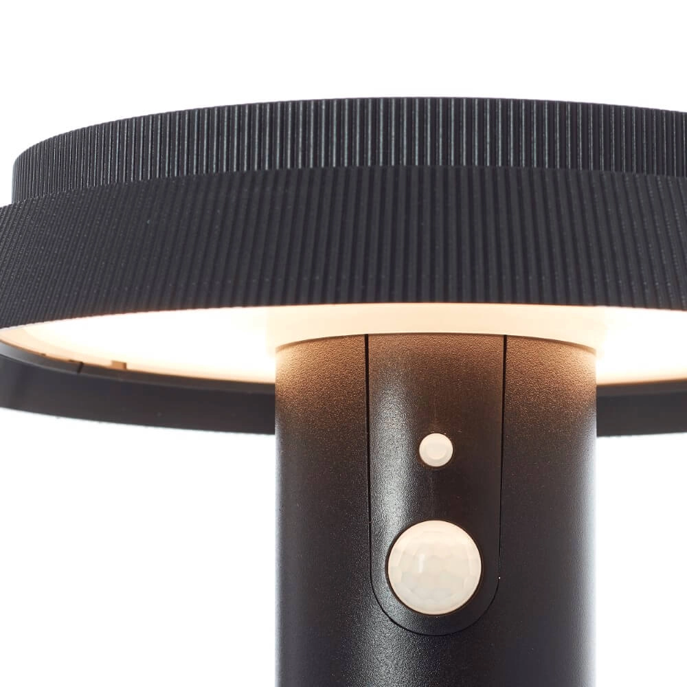 Schwarze Stehlampe Alvero mit Sensor Brilliant 4004353437830