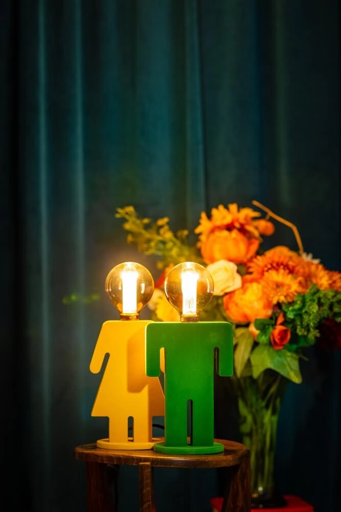Tischlampe aus Holz Adam Velvet Grün ETH 8720195301547