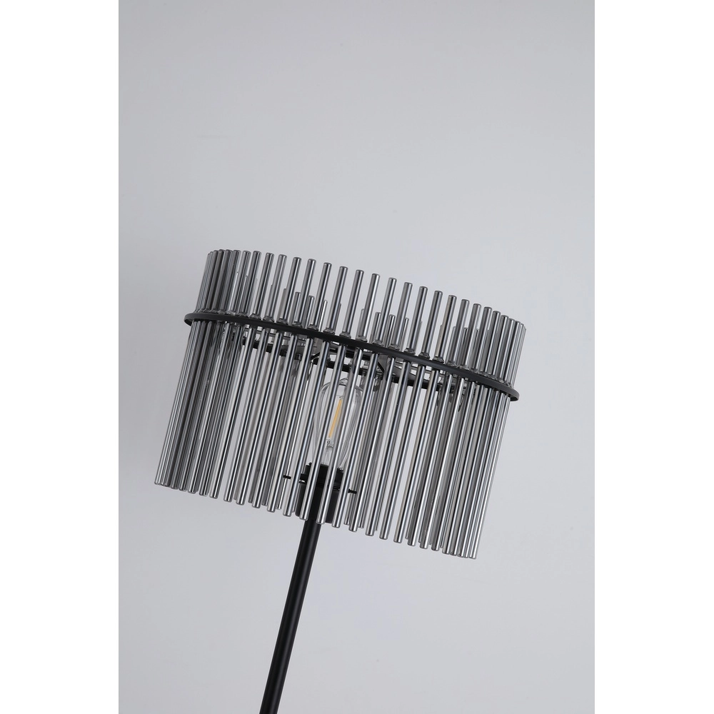 Stehlampe Swizzle schwarz Searchlight 5053423305554