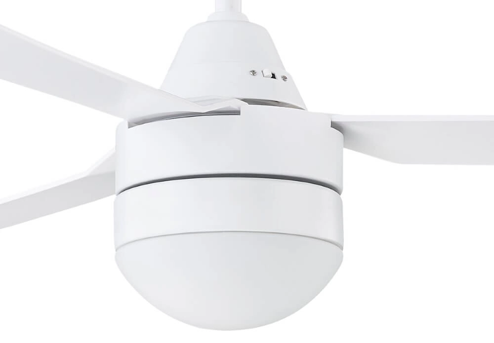 Weißer Ventilator mit Lampe Megara Ø 122cm IP55 Beacon 9333509151500