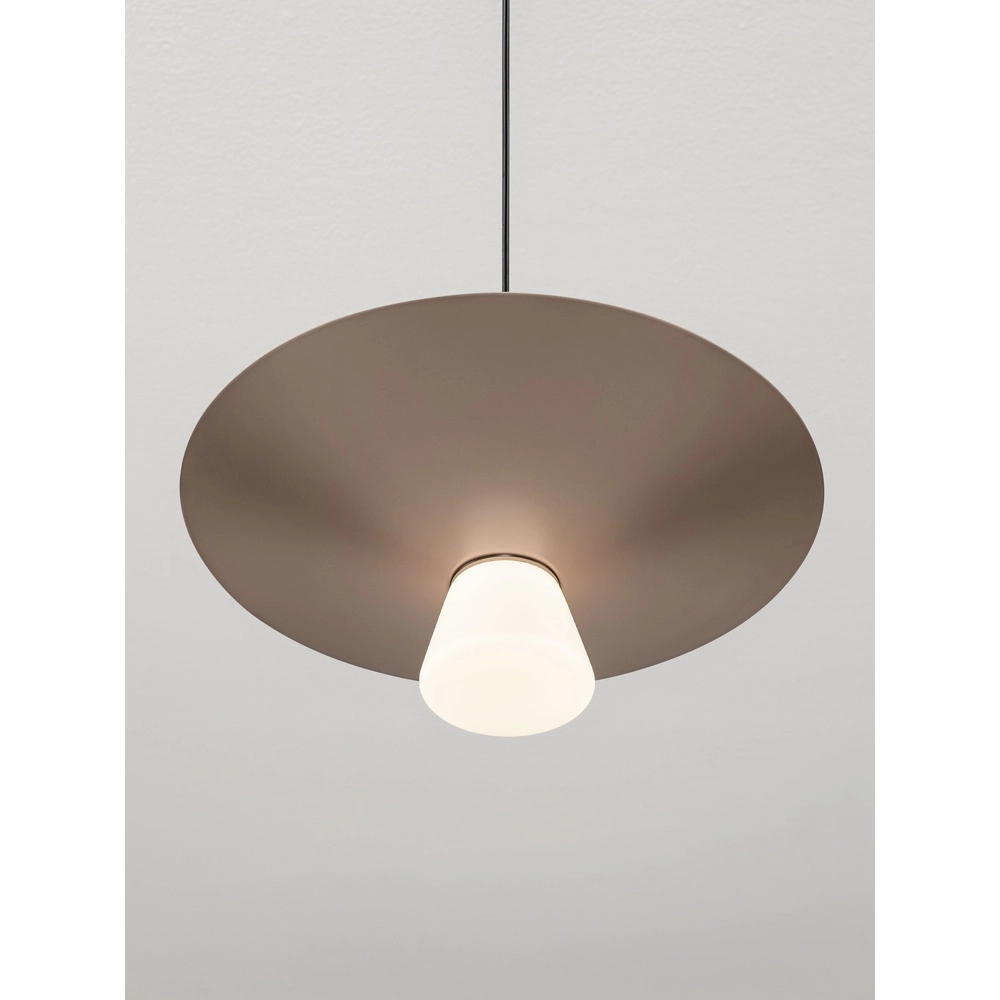 Design-Pendellampe Baris weiß mit grauem und braunem Ø 38 cm Lyora 5212017495297