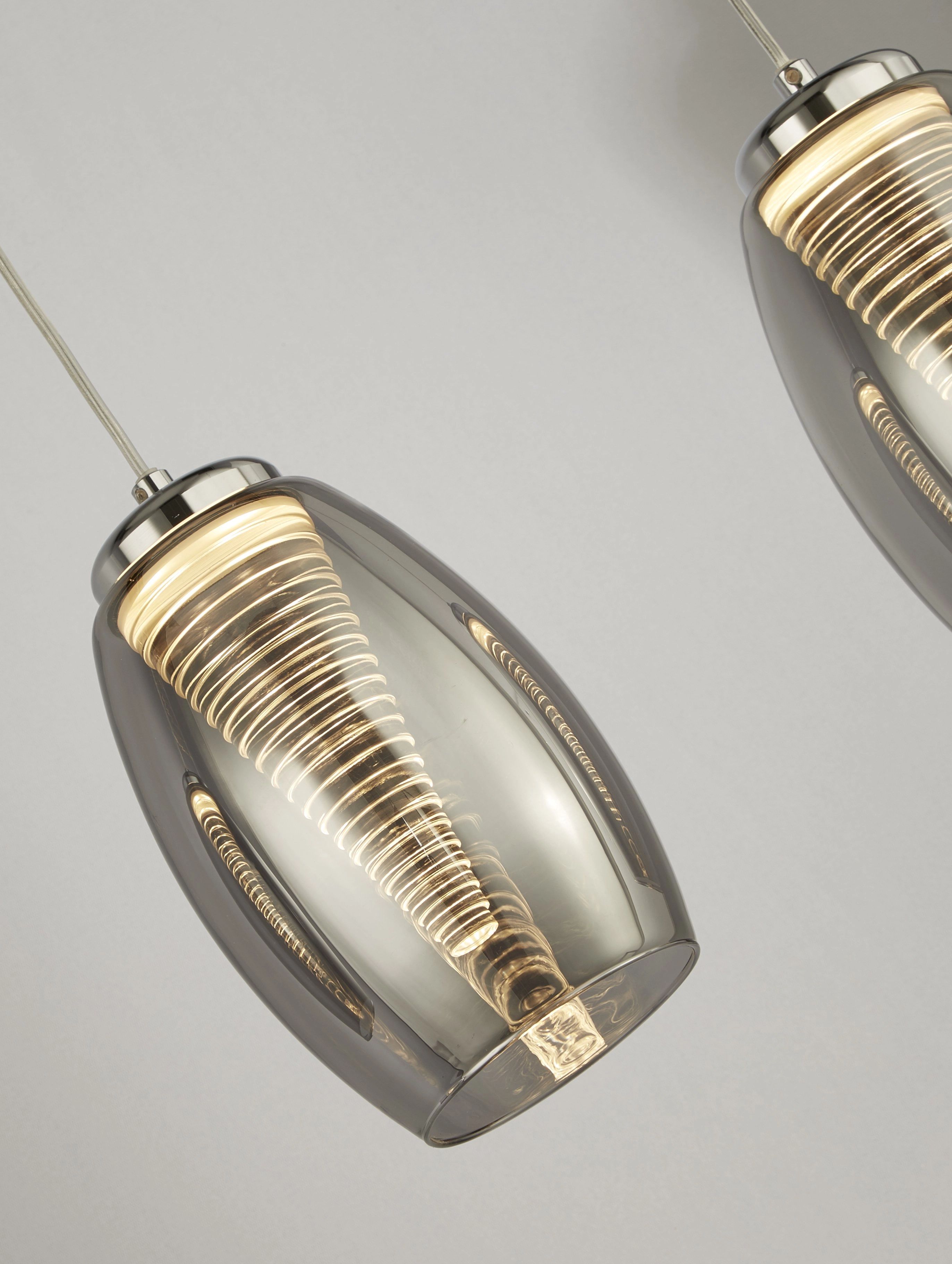 Esszimmer Pendelleuchte Cyclone Chrom mit Rauchglas Searchlight 5053423174525