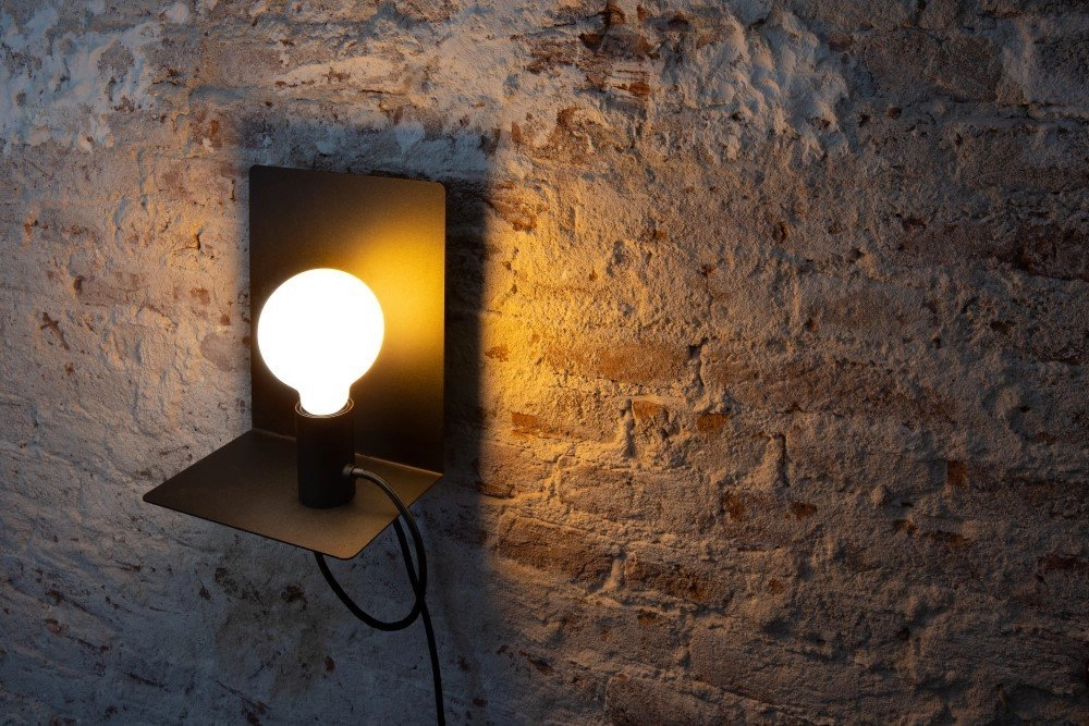 Wandlampe Magneto schwarz mit USB -Verbindung ETH 8719075189139