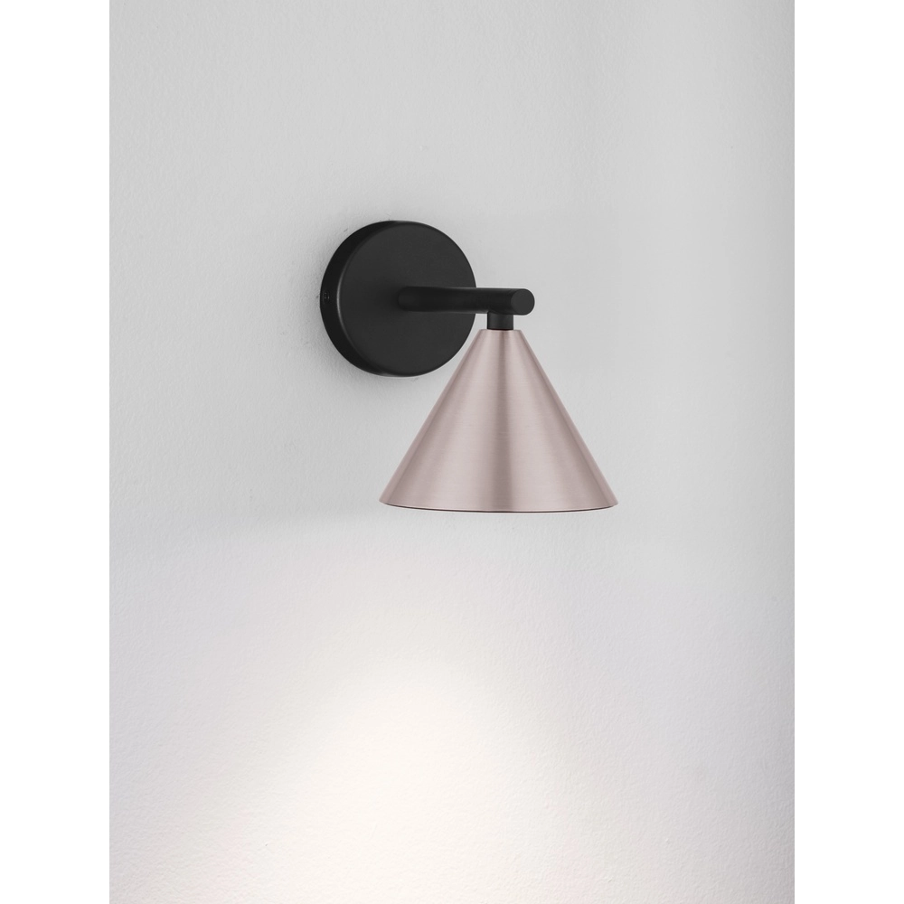 Wandleuchte Conico Einzelzimmer schwarz mit kaffeebraun Lyora 5212017475381