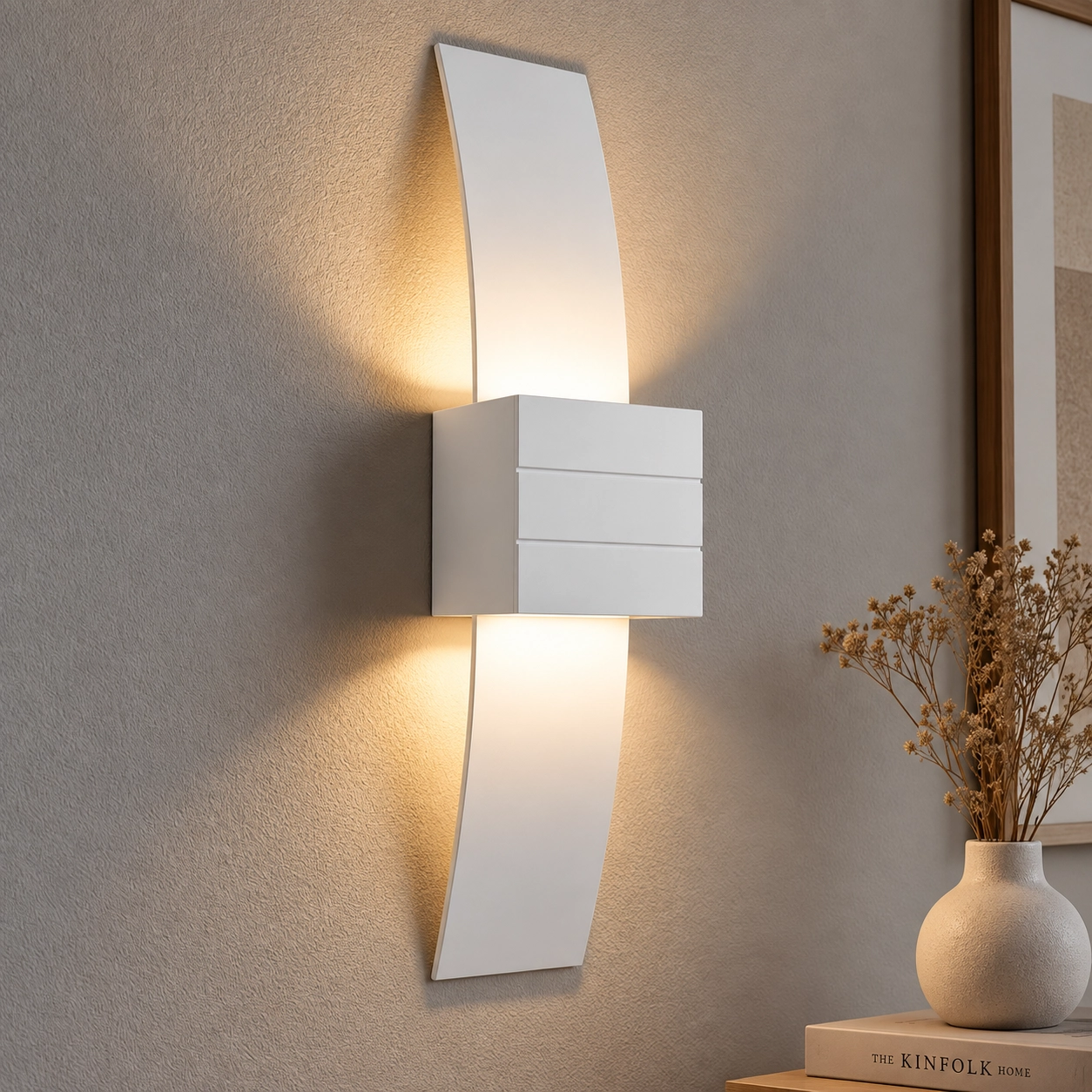 Design Wandleuchte Gyhumii weiß