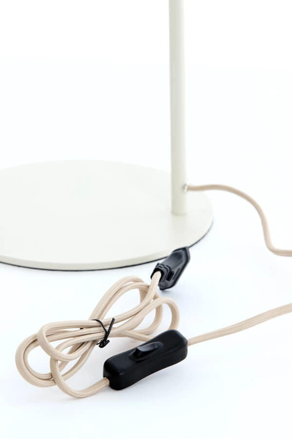 Tischlampe Bisho Cremefarbenes Design Light & Living 8717807743376