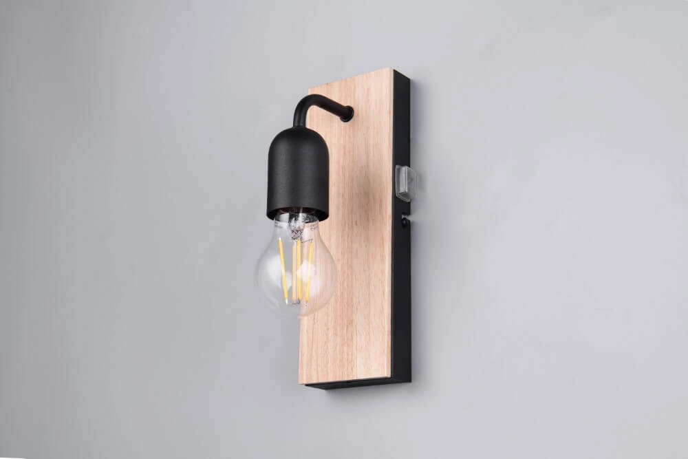 Ländliche Badezimmer-Wandleuchte Arturo 1x E27 Trio 4017807615678