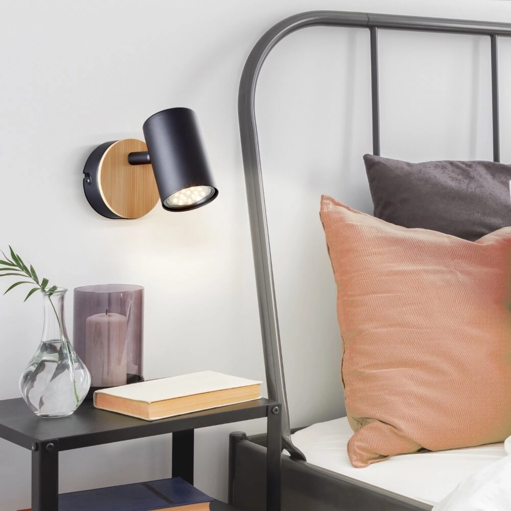 Wandlampe Niels schwarz mit Holz Brilliant 4004353410192