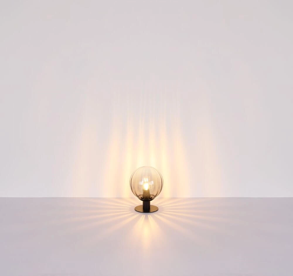 Tischlampe Dallerta schwarz mit Rauchglas Globo 9007371458561
