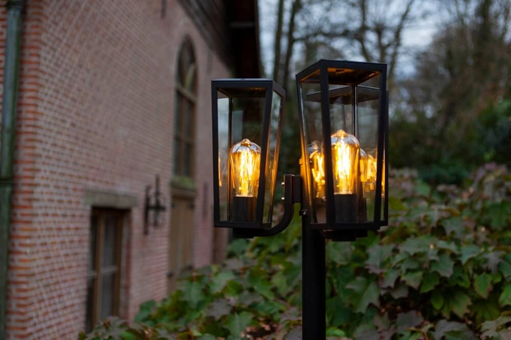 Einzigartige Gartenlampe Pine 3-Licht-Schwarz Lutec 6939412070667