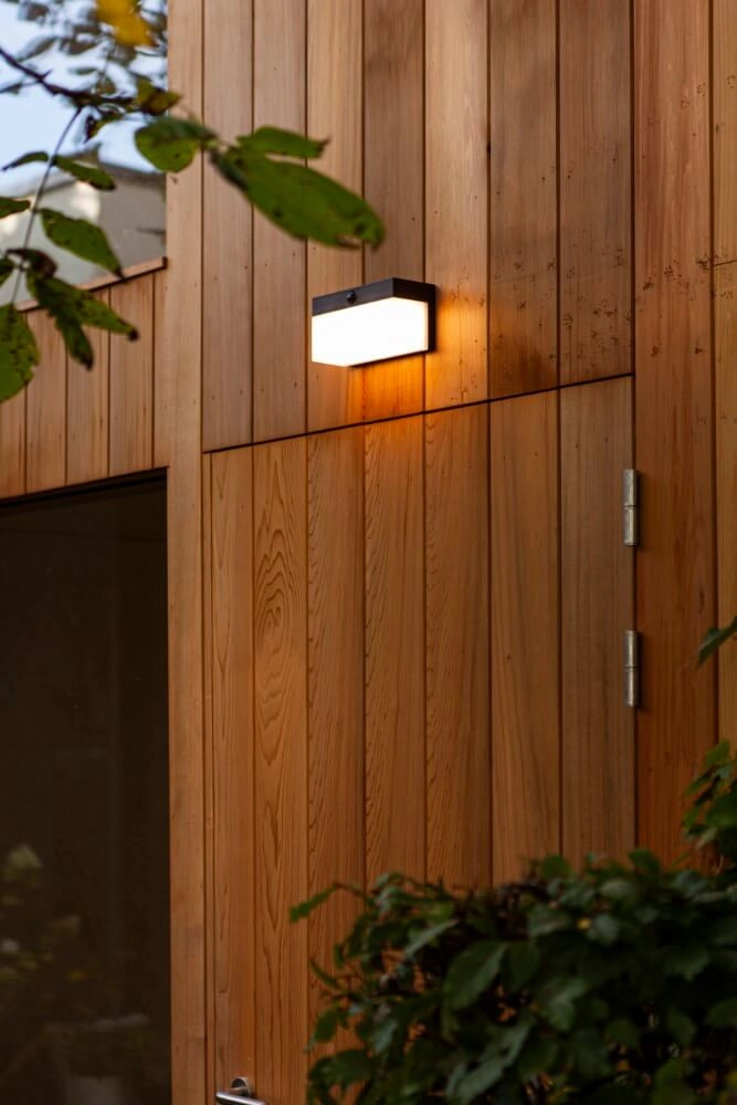 Black wall lamp Fran solar Lutec 6939412013664