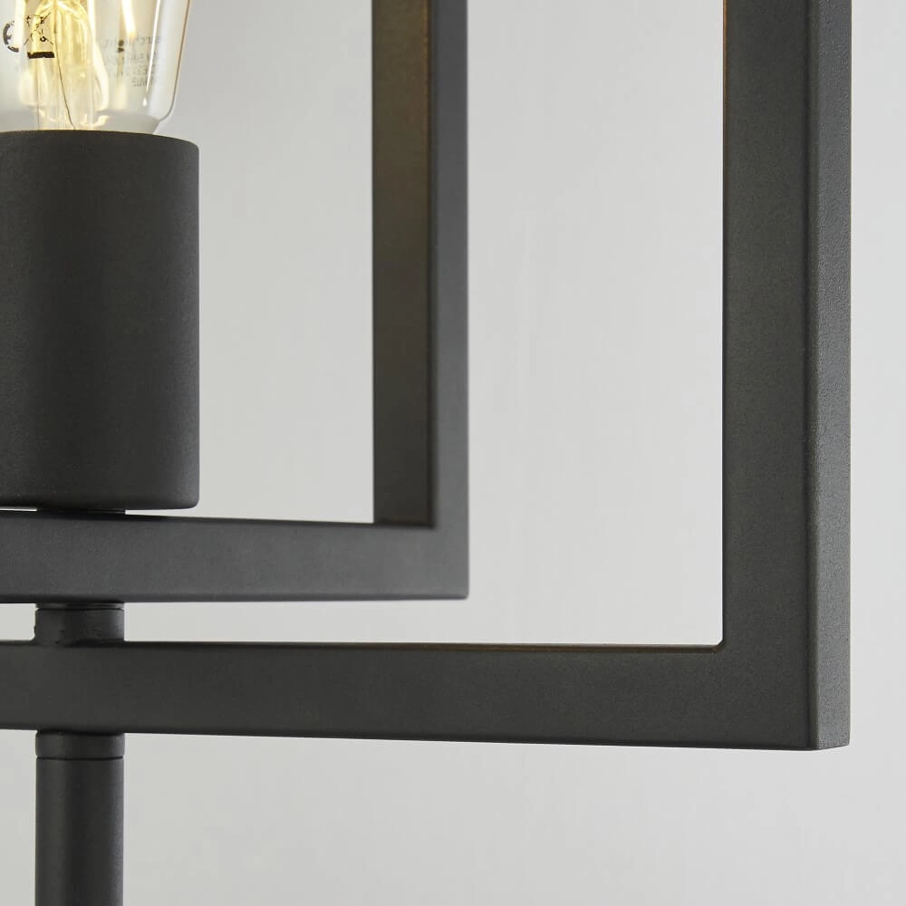 Schwarze Tischlampe Plaza Searchlight 5053423226583