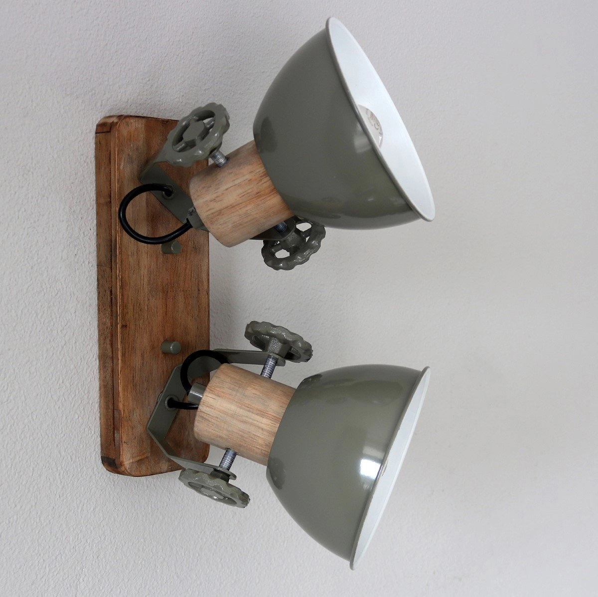 Strahler Gearwood 2 Lichtgrün mit Holzbraun Steinhauer 8712746122732
