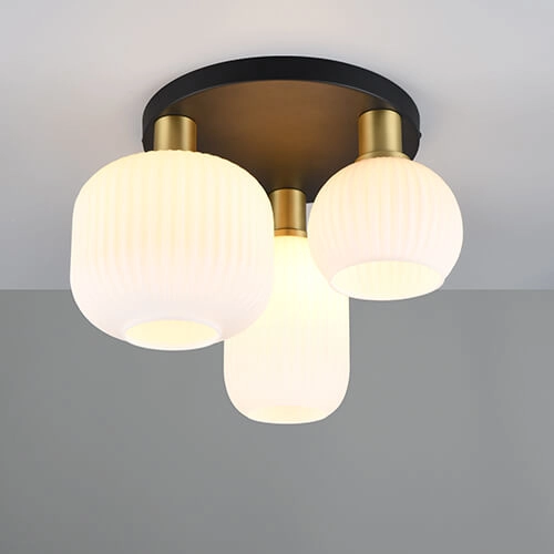 Trendige Deckenleuchte Diva mit weißem Glas Trio 4017807614541