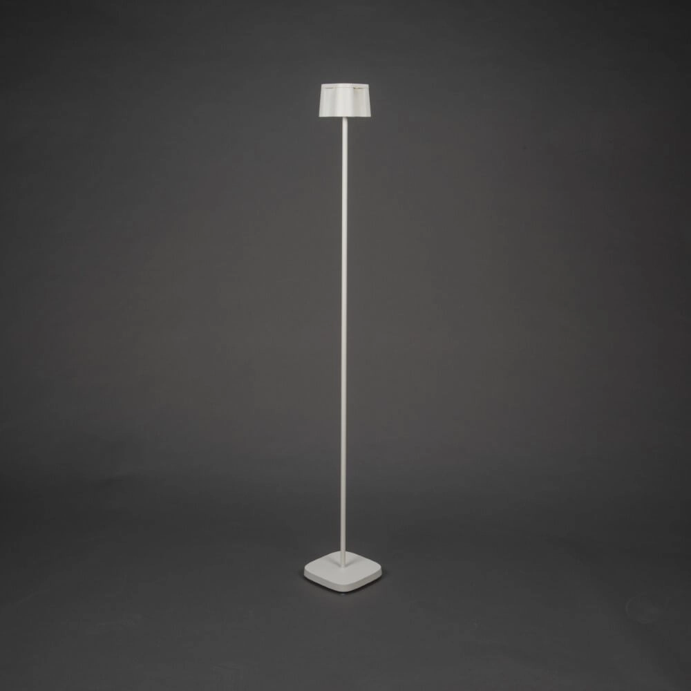 Weiße Stehlampe Nice für draußen KonstSmide 7318307831252