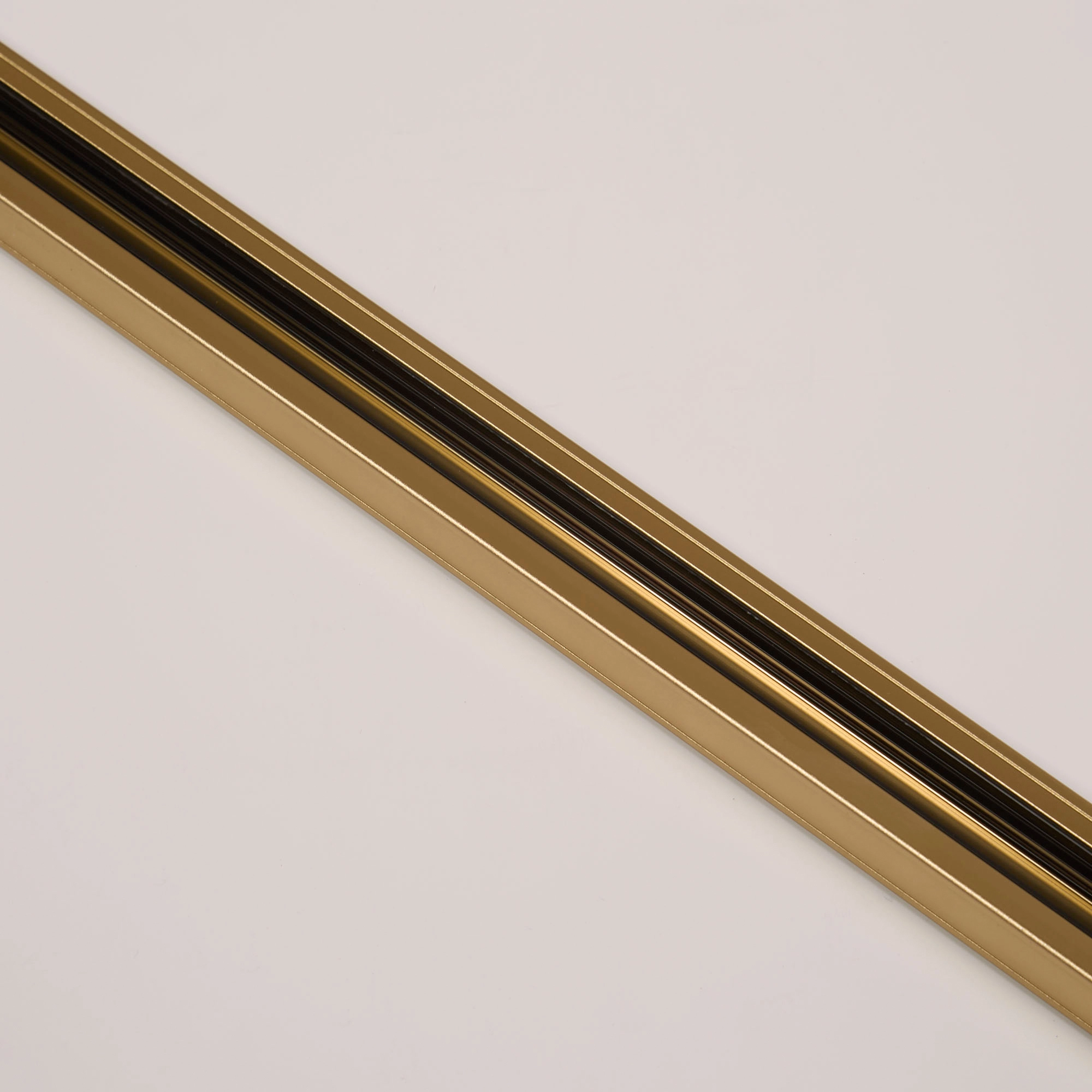2-Meter-Schiene TraQ Gold Lyora 5053423317113