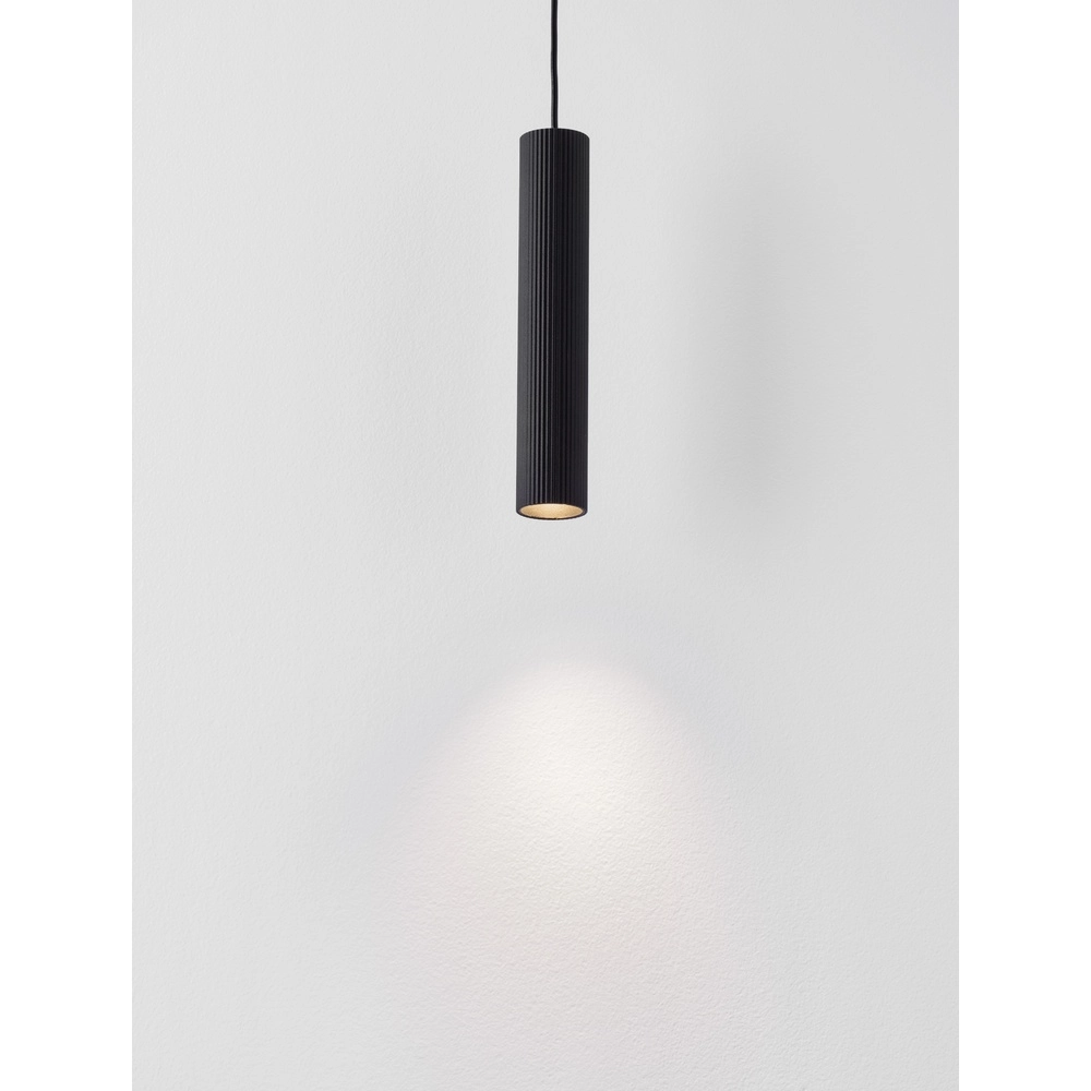 Pendelleuchte Comet schwarz Lyora 5212017475831