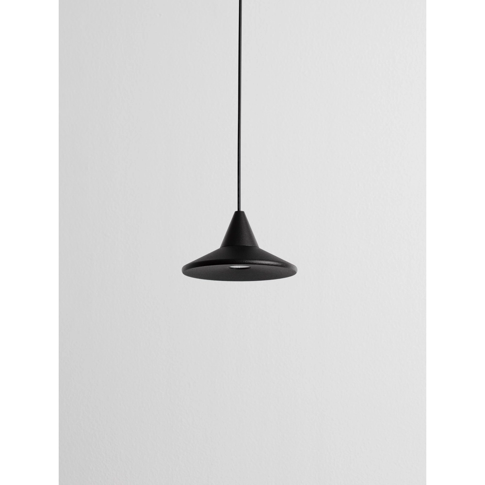 Pendelleuchte Dro schlankes Design schwarz Lyora 5212017445339