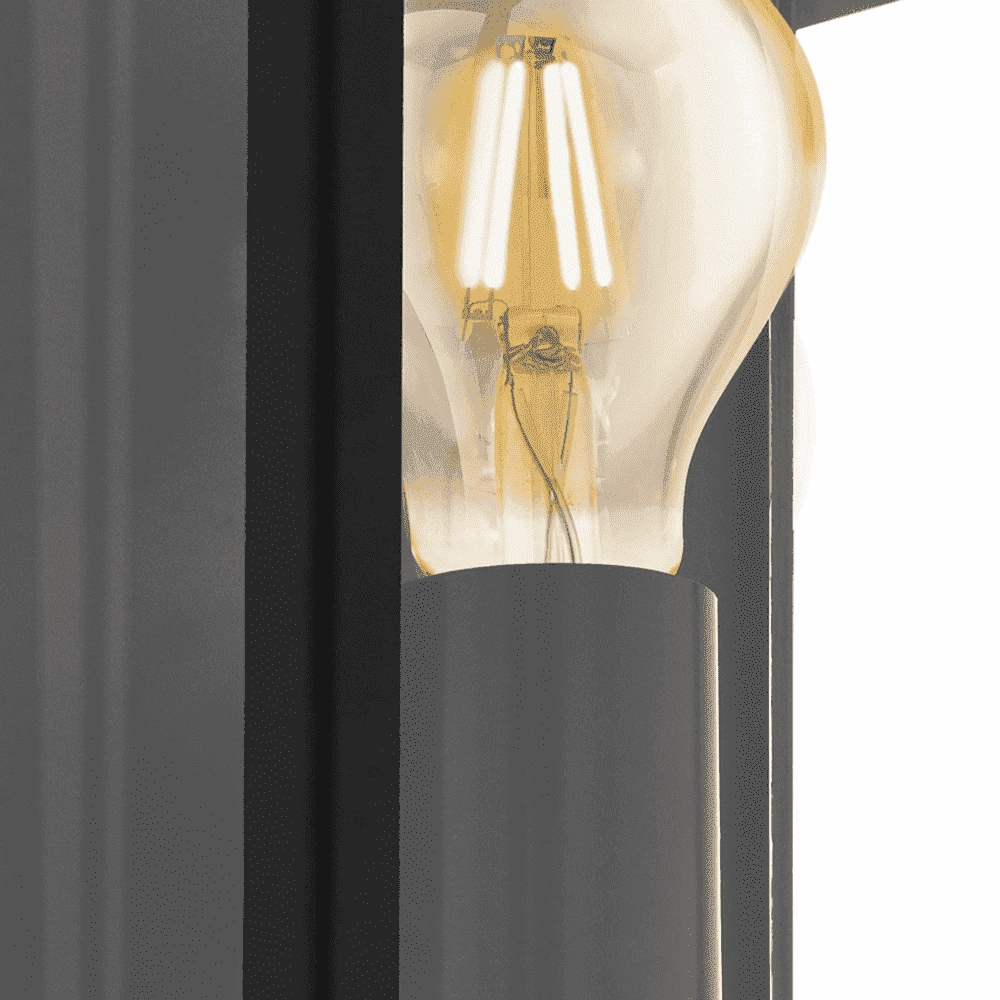 Schwarze Außenlampe Alamonte mit Bewegungssensor Eglo 9002759995874